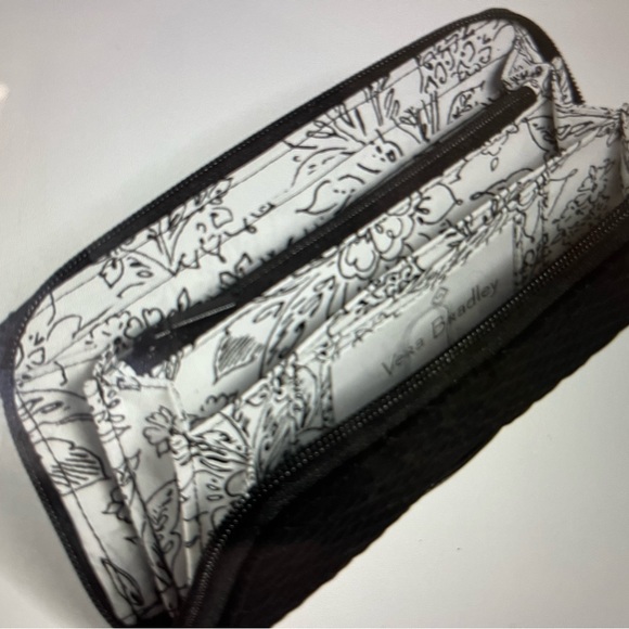 Vera Bradley RFID Accordion Wristlet - Picture 2 of 6